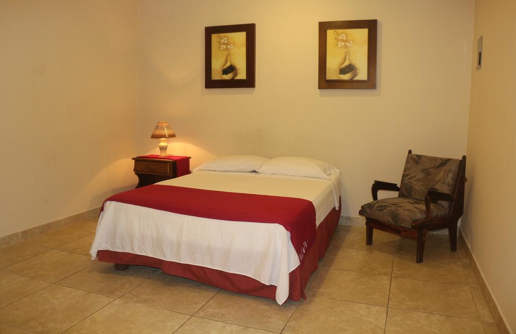 El Patio Suites II Guayaquil Exterior photo