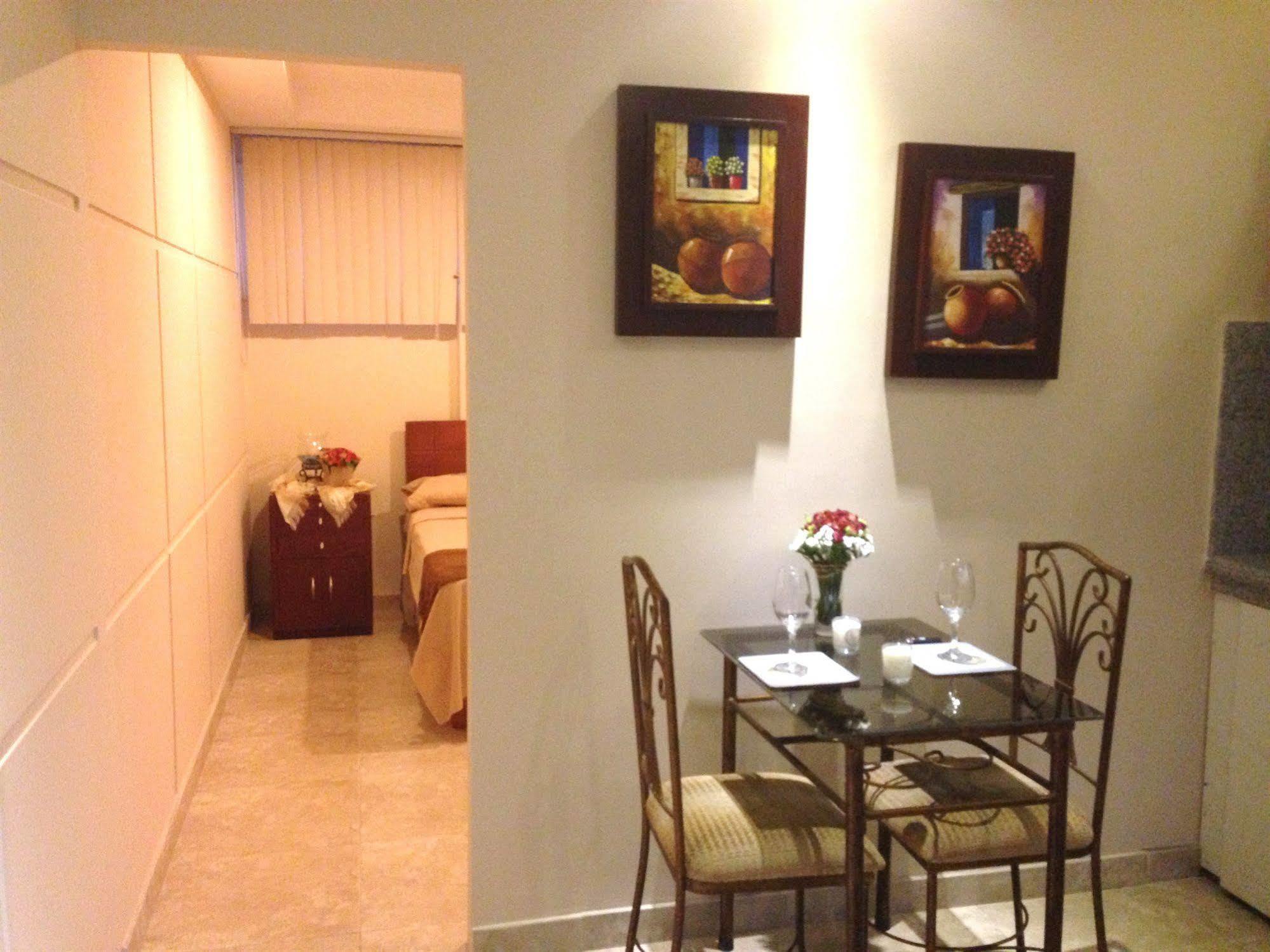 El Patio Suites II Guayaquil Exterior photo