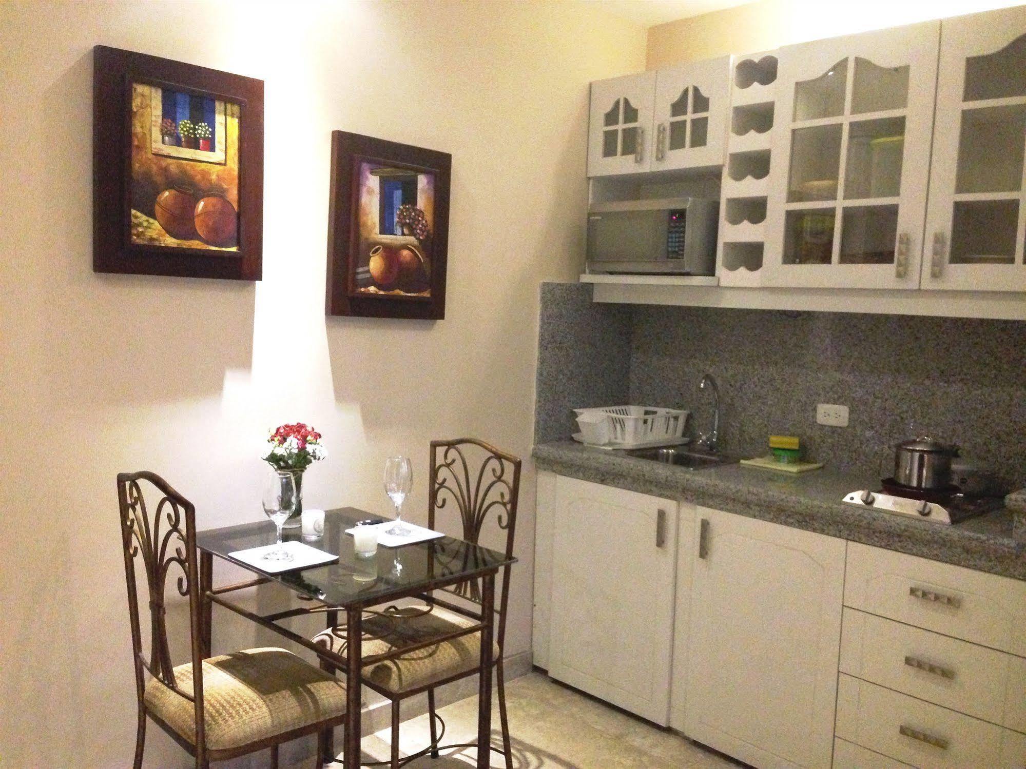 El Patio Suites II Guayaquil Exterior photo