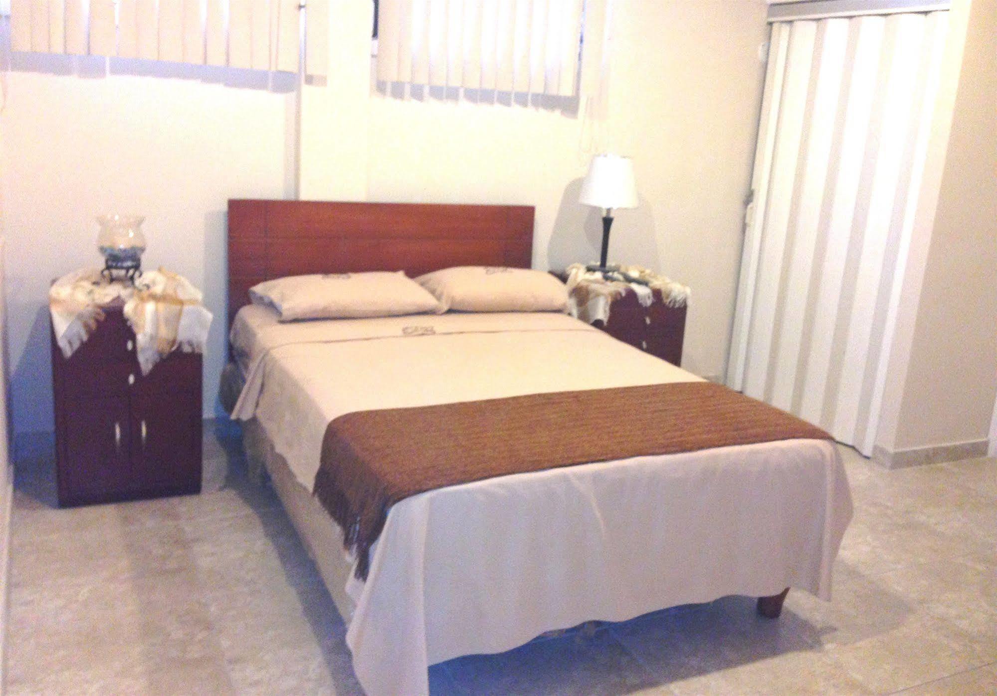 El Patio Suites II Guayaquil Exterior photo